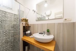 Palazzo della Porta - Via Toledo 55