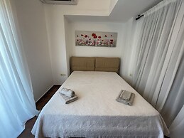 Stylish Maisonette With 3 Bedrooms in Vourvourou, Greece