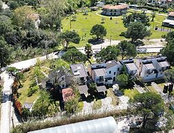 Stylish Maisonette With 3 Bedrooms in Vourvourou, Greece