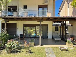 Stylish Maisonette With 3 Bedrooms in Vourvourou, Greece