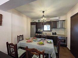 Stylish Maisonette With 3 Bedrooms in Vourvourou, Greece