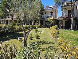 Stylish Maisonette With 3 Bedrooms in Vourvourou, Greece