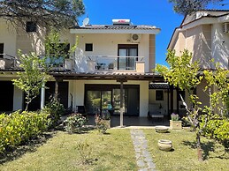 Stylish Maisonette With 3 Bedrooms in Vourvourou, Greece