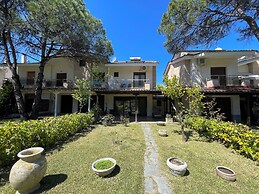 Stylish Maisonette With 3 Bedrooms in Vourvourou, Greece