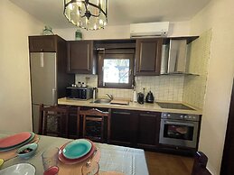 Stylish Maisonette With 3 Bedrooms in Vourvourou, Greece