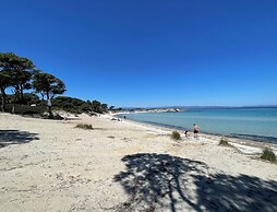 Stylish Maisonette With 3 Bedrooms in Vourvourou, Greece