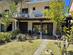 Stylish Maisonette With 3 Bedrooms in Vourvourou, Greece