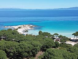 Stylish Maisonette With 3 Bedrooms in Vourvourou, Greece