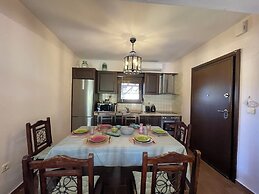 Stylish Maisonette With 3 Bedrooms in Vourvourou, Greece