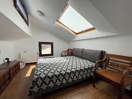 Stylish Maisonette With 3 Bedrooms in Vourvourou, Greece