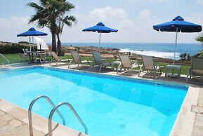 Sea Front Villa, Heated Private Pool, Amazing Location Paphos 323