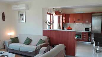 Villa Stefanos, Sea View, Private Pool, Near Sea