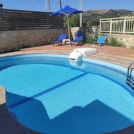 Villa Stefanos, Sea View, Private Pool, Near Sea