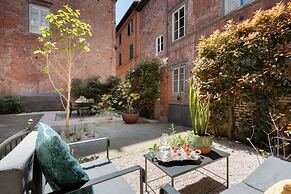 The Healing Garden in Lucca