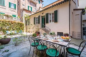 The Healing Garden in Lucca