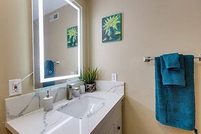 Oregon Jade Lodging- Spacious 2 Bedrooms, Ev Charger, Quite By Stream