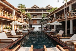 Naked Hotel Zipolite