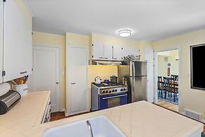 Magnolia on the Hill