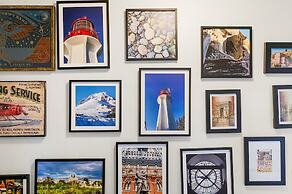 Magnolia on the Hill