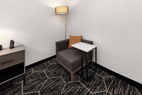 La Quinta Inn & Suites by Wyndham Austin Parmer/Tech Ridge