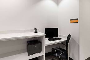 La Quinta Inn & Suites by Wyndham Austin Parmer/Tech Ridge