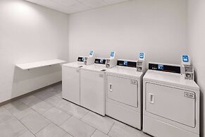 La Quinta Inn & Suites by Wyndham Austin Parmer/Tech Ridge