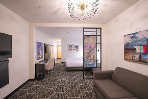 La Quinta Inn & Suites by Wyndham Austin Parmer/Tech Ridge