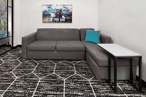 La Quinta Inn & Suites by Wyndham Austin Parmer/Tech Ridge