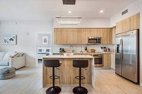 Luxury Condo with Den at Design District