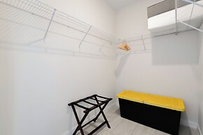 Luxury Condo with Den at Design District