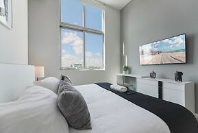 Luxury Condo with Den at Design District