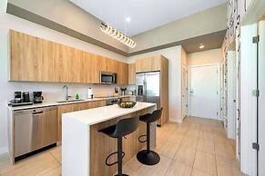 Luxury Condo with Den at Design District