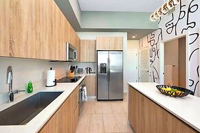 Luxury Condo with Den at Design District