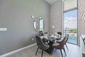 Luxury Condo with Den at Design District