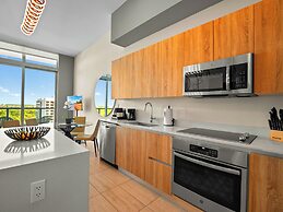 Luxury Condo with Den at Design District
