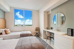 Luxury Condo with Den at Design District