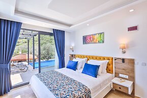 Villa Kas Bohem - Sleeps 12 - Close to Town and Beach