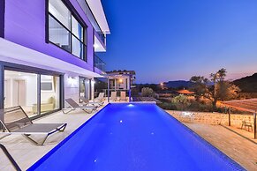 Villa Kas Bohem - Sleeps 12 - Close to Town and Beach