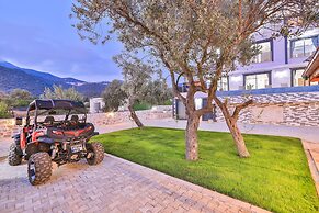 Villa Kas Bohem - Sleeps 12 - Close to Town and Beach