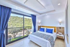 Villa Kas Bohem - Sleeps 12 - Close to Town and Beach