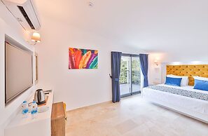 Villa Kas Bohem - Sleeps 12 - Close to Town and Beach