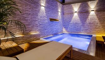 3cm-1 Colonial House In Getsemaní With Pool Air Conditioning and Wifi