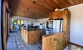 Cottage by the Lake Great Tranquility, Without Motor Boats