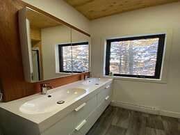 Cottage by the Lake Great Tranquility, Without Motor Boats