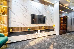 JAYJAY HOMES AND APARTMENT