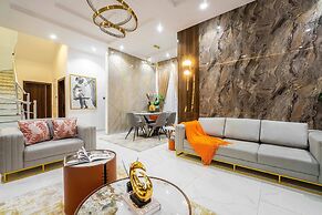 JAYJAY HOMES AND APARTMENT