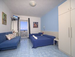 Room in B&B - Ischia-forio With a Breathtaking View, Above the Poseido