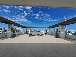 Featuring City Views, 1Br Downtown Stylish 2 Bt Sleeps 2 Wifi Gym Cine