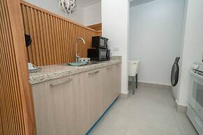 Featuring City Views, 1Br Downtown Stylish 2 Bt Sleeps 2 Wifi Gym Cine