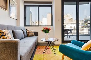 Sanders Home Suites - Bright Downtown 2-bdr. Apt